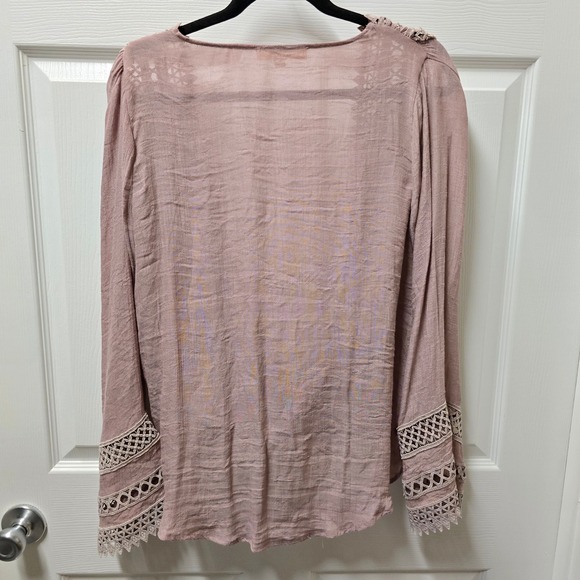 By Together Boho Lace Wrap Blouse Blush Pink Long Sleeve Crochet Trim Womens MED - Picture 6 of 7